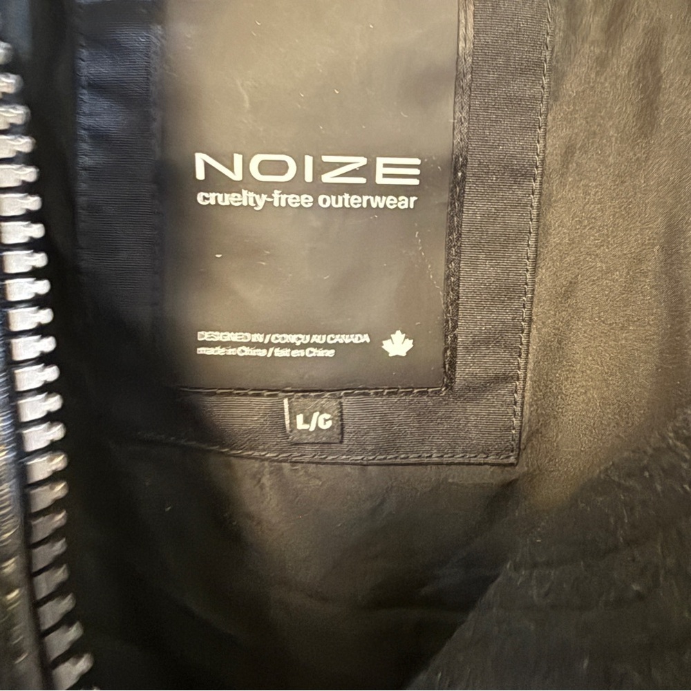 NOIZE | black warm parka w faux fur detachable hood - Picture 5 of 10